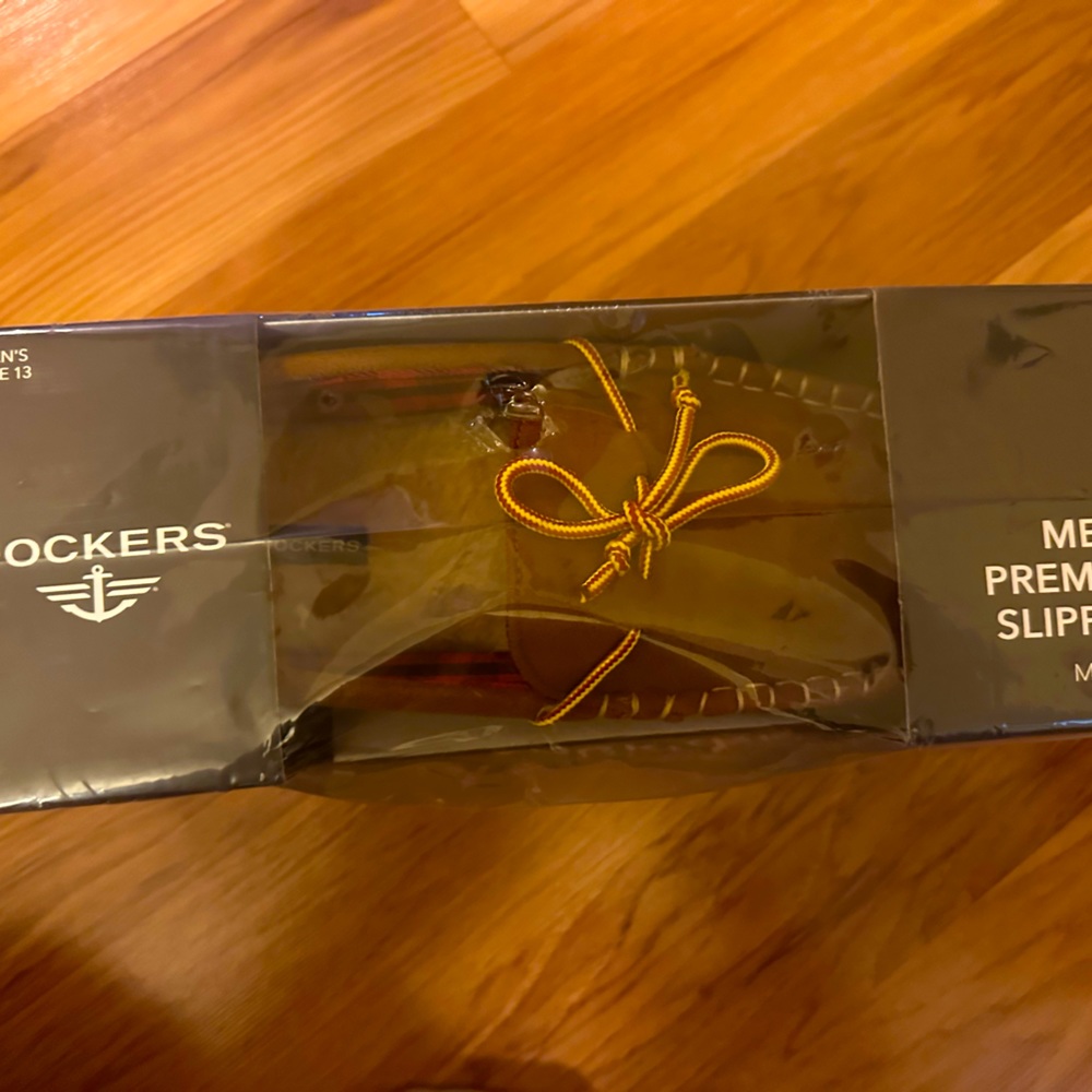 Men’s size 13 new Dockers moccasins